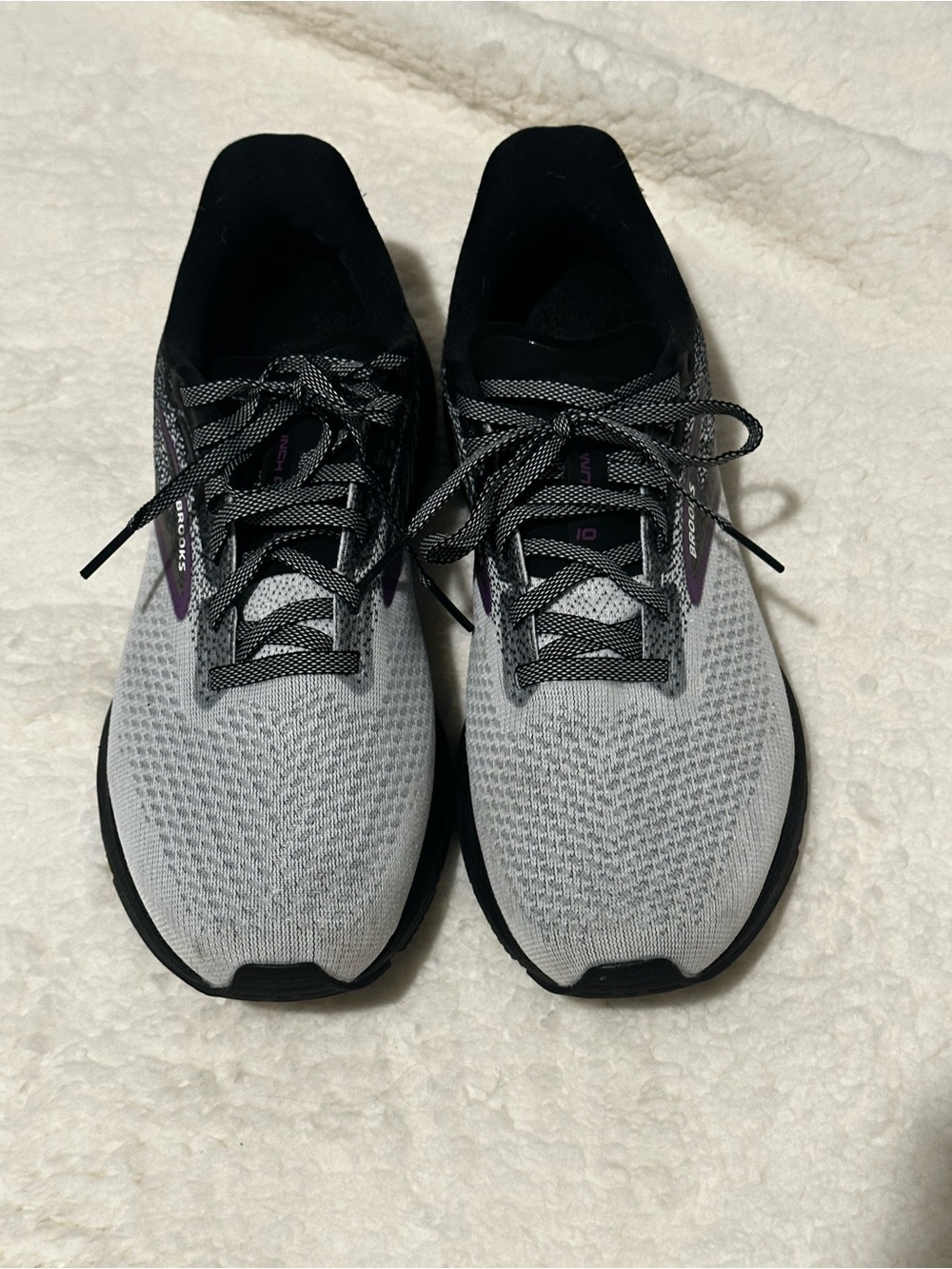 Women’s Brooks Launch GTS 10